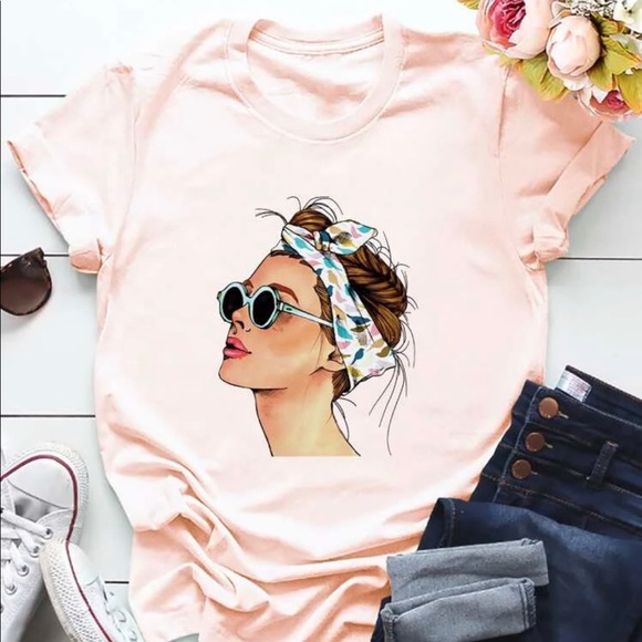 short hand print shirts - Picture 3 of 4